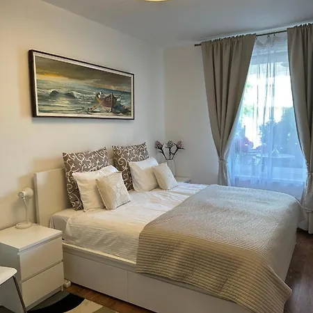 Biliuno G. 5 Apartamentas 1-am Aukste Su Didele Terasa Połąga